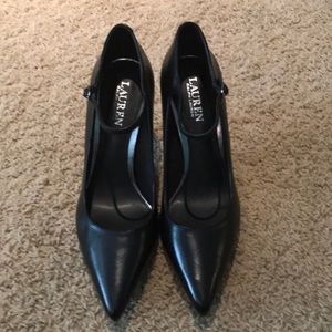 Lauren Ralph Lauren black 4” heels